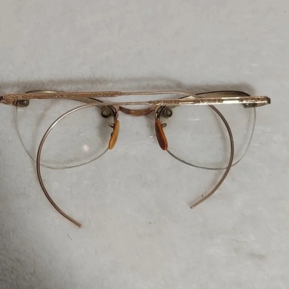 Vintage‎ Goldtone Prescription Eyeglasses Original case with optometrists name